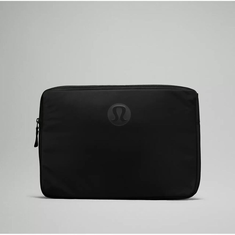 NWT Lululemon New Crew Laptop Sleeve - 16" Laptop